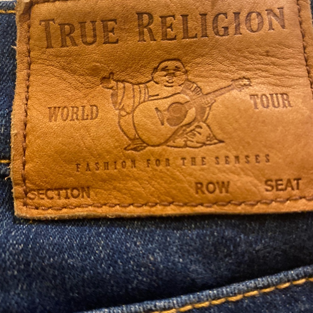 True Religion Jennie Mid Rise Curvy Shorts Size 27 Denim - Picture 4 of 11
